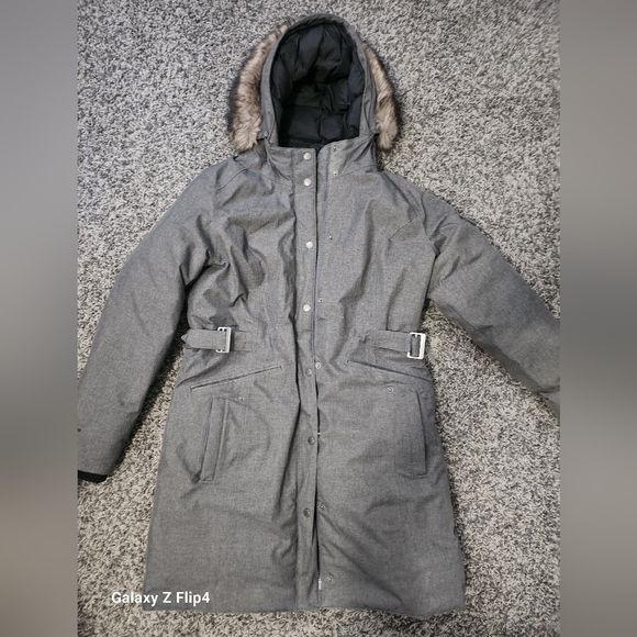 EDDIE BAUER  WINTER PARKA - Picture 2 of 6